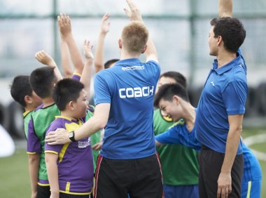 教练,谢谢你,你教给孩子的,绝不仅仅是足球