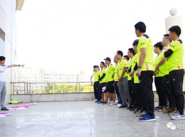 兴趣是最好的老师,对青训教练来说也一样
