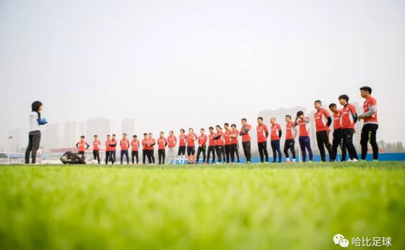 「奴、徒、工、匠、家、师、圣」当一个文采飞起的老师决定开始教足球后